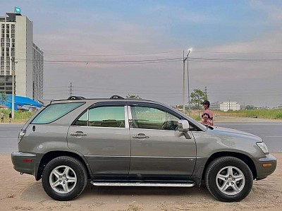 5座Lexus 吴哥窟三天［小圈大圈外圈含日出日落］125美金 ［按日小圈一天30$-大圈一天30$-外圈一天60$］+日出5$